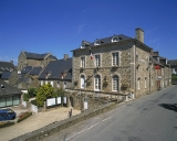 Mairie, monuments, poste et écoles sur la commune de Saint-Briac-sur-Mer