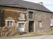Alignement de deux maisons, la Touche (Saint-Domineuc)
