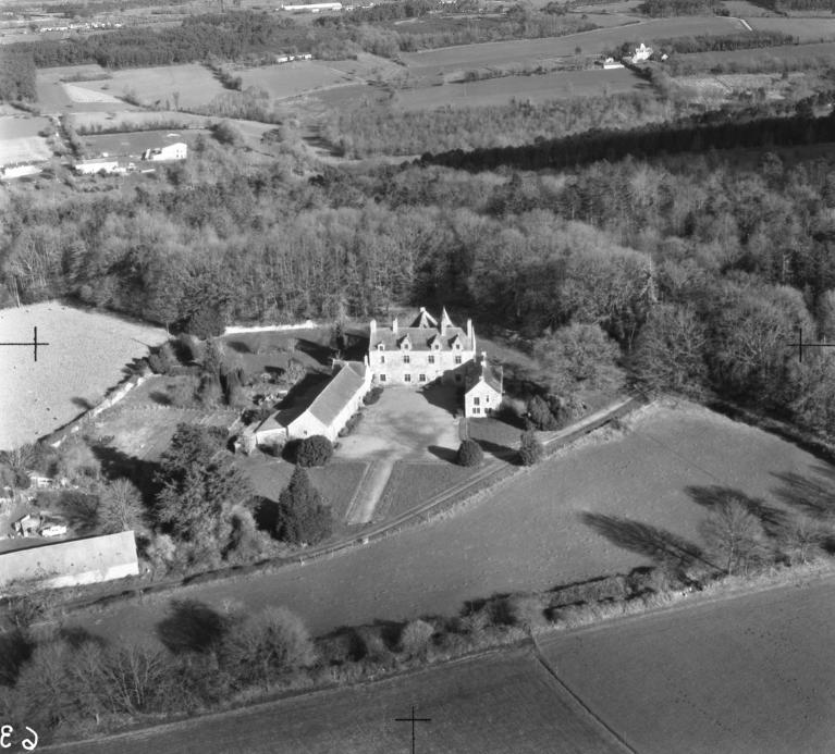 Château, Pinieux (Limerzel)