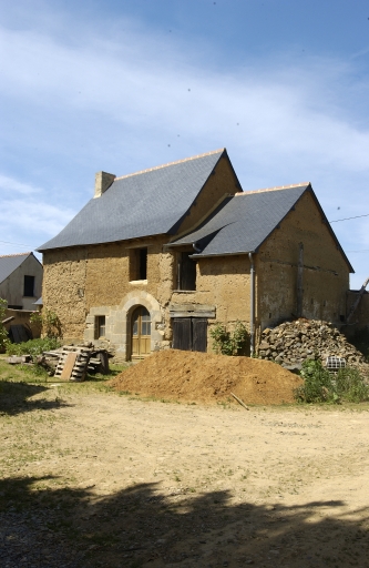 Ferme, la Roche (Saint-Thual)