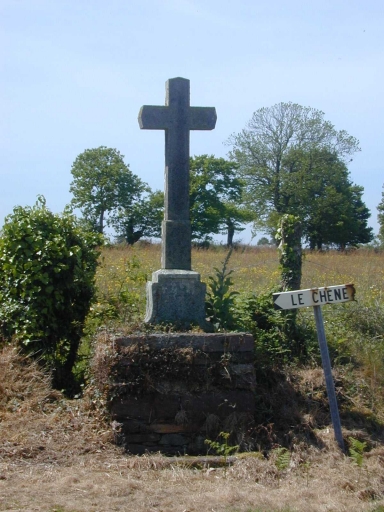 Croix de chemin, près de le Chêne (Saint-Thurial)