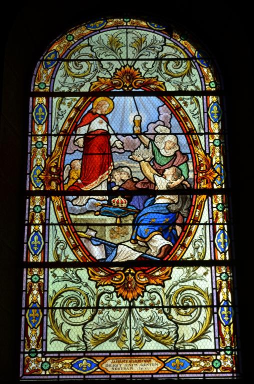 Ensemble de 11 verrières à personnages : Education de saint Louis, Offrande de la France au Sacré Coeur, Scènes de la vie chrétienne