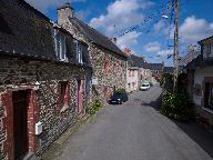 Rue de la rive (La Roche-Derrien fusionnée en La Roche-Jaudy en 2019)