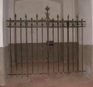 Clôture des fonts baptismaux