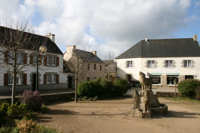 Bourg du Cloître Saint-Thégonnec