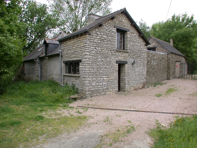 Moulin à farine de la Desvrie, actuellement maison, la Desvrie (Evran)