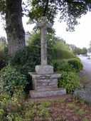 Croix monumentale, la Croix (Mellac)
