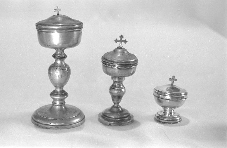 Ciboire des malades 4, basilique Notre-Dame-du-Roncier (Josselin)