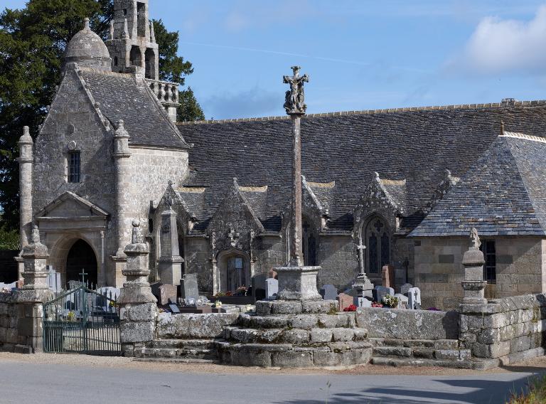 Calvaire de l'église paroissiale (Plouzélambre)