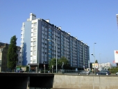 Immeuble, dit Emeraude, 1 à 9 rue de Brest ; 1 à 9 rue Yves-Mayeuc (Rennes)