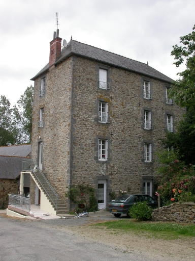 Moulin à farine et minoterie de Kerfiac, actuellement maison (Plessala fusionnée en Le Mené en 2016)