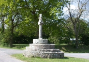 Les églises, chapelles, croix de chemin et monuments aux morts sur la commune de Plévenon