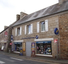 Maison, rue de la Poste (Penvénan)