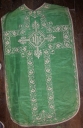 Ornement vert 4 : chasuble, étole, manipule, voile de calice et bourse de corporal