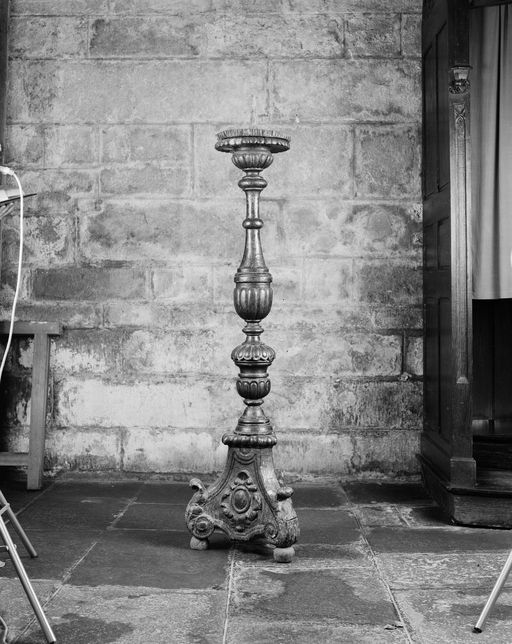 Chandelier pascal, basilique Notre-Dame-du-Roncier (Josselin)