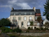 Hôtel de voyageurs, actuellement immeuble à logements, corniche de Gwas Treiz, Penvern (Trébeurden)