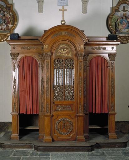 Ensemble de 3 confessionnaux