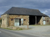 Remise-étable à vaches-porcherie, Nuillé (Domalain)