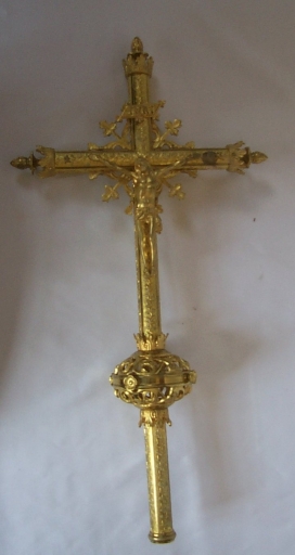 Ensemble de 2 croix de procession