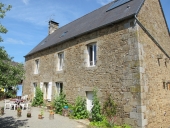 L'habitat du 18e siècle de la commune de Montours (fusionnée en Les Portes du Coglais en 2017)