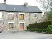 Maison, 11-13 rue des Ecoles (Saint-Médard-sur-Ille)