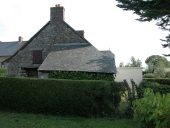 Ferme, actuellement maison, 24 rue des Tisserands (Bais)