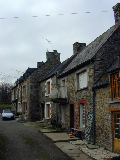 Alignement de maisons, la Mervenais (Pleurtuit)