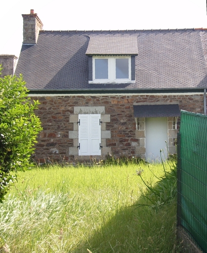 Maison, rue du Moulin, Loguivy-de-la-Mer (Ploubazlanec)