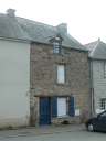 Maison, 7 place de la Mairie (Pleugueneuc)