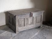 Coffre, chapelle Saint-Barnabé (Sérent)