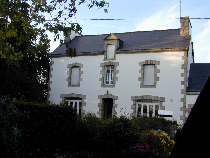 Ferme, Kernaléguen (Pluméliau fusionnée en Pluméliau-Bieuzy en 2019)