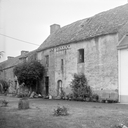 Les maisons et les fermes sur la commune de La Chapelle-Caro (fusionnée en Val d'Oust en 2016)