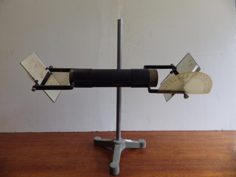 Collections pédagogiques du Lycée Auguste Brizeux, 6 Rue Bourg les Bourgs (Quimper)