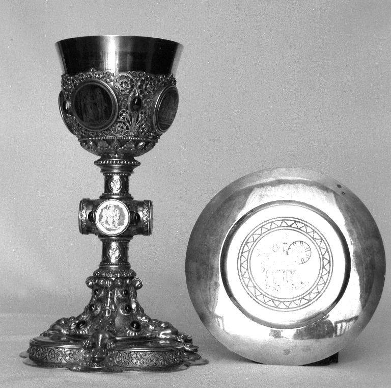 Calice & patène 5, église paroissiale Saint-Pierre (Plounévez-Lochrist)