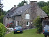 Alignement de quatre maisons, la Grée (Plélan-le-Grand)