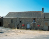 Les magasins de commerce et hôtels de voyageurs sur la commune de Ercé-près-Liffré