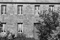 Presbytère, place de l'Eglise (Lanrivain)