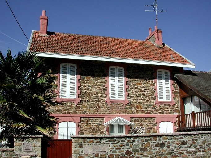 Maison dite la Mansarde, 12 rue Charles de Gannes, le Val-André (Pléneuf-Val-André)