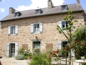 Presbytère, Rollée (Saint-Thual)