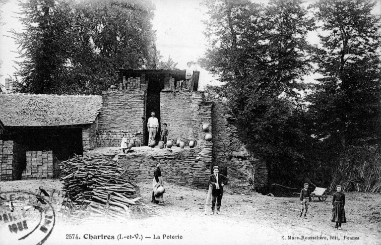 L'architecture artisanale et industrielle de la commune de Chartres-de-Bretagne : moulins, fours et carrières