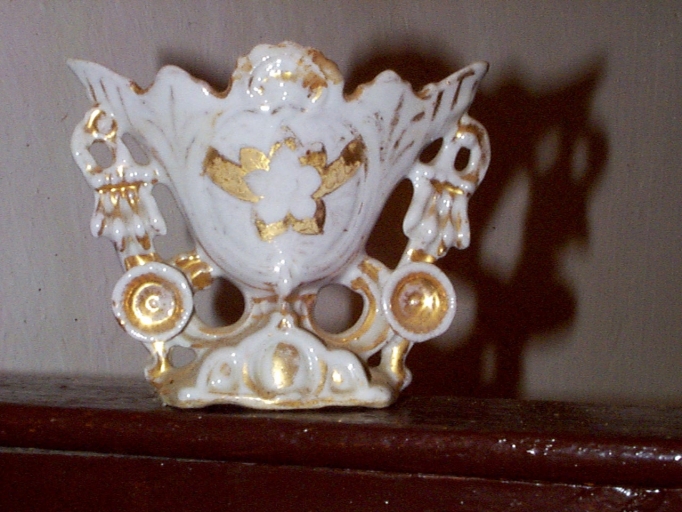 Vase d'autel 2, Saint-Melaine (Maure-de-Bretagne fusionnée en Val d'Anast en 2017)