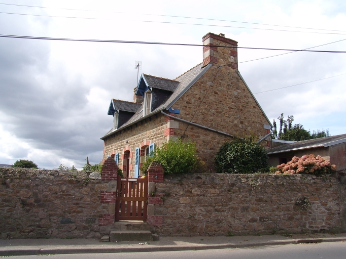 Maison, rue d'Armor (Penvénan)