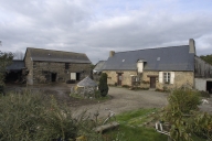 Alignement de deux logis, la Thébaudière (Visseiche)