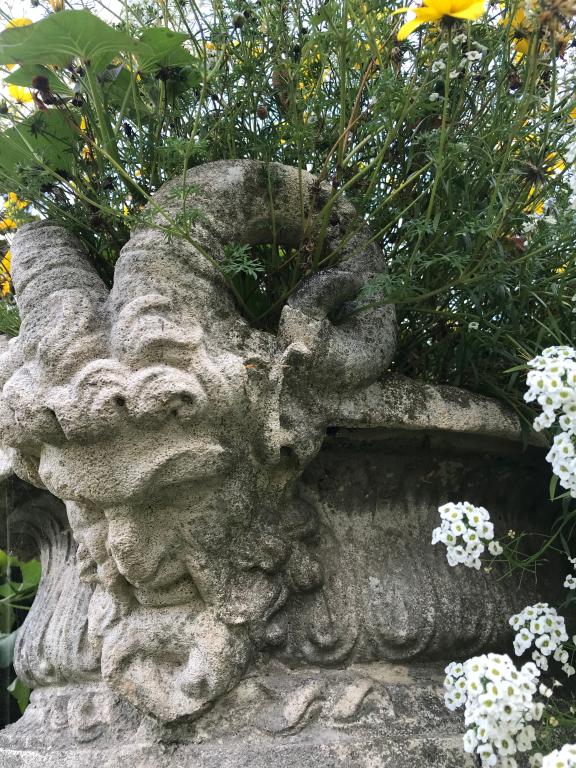 Oeuvres sculptées, Parc du Thabor (Rennes)