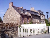 Alignement de maisons, 22-26 rue de la Salinette (Saint-Briac-sur-Mer)