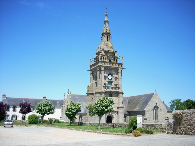 Église paroissiale Saint-Paul-Aurélien (Lampaul-Ploudalmézeau)