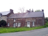 Maison, Ropenard (Maure-de-Bretagne fusionnée en Val d'Anast en 2017)