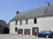 Mairie et écoles sur la commune de La Nouaye