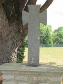 Croix de chemin, au village (Saint-Abraham)