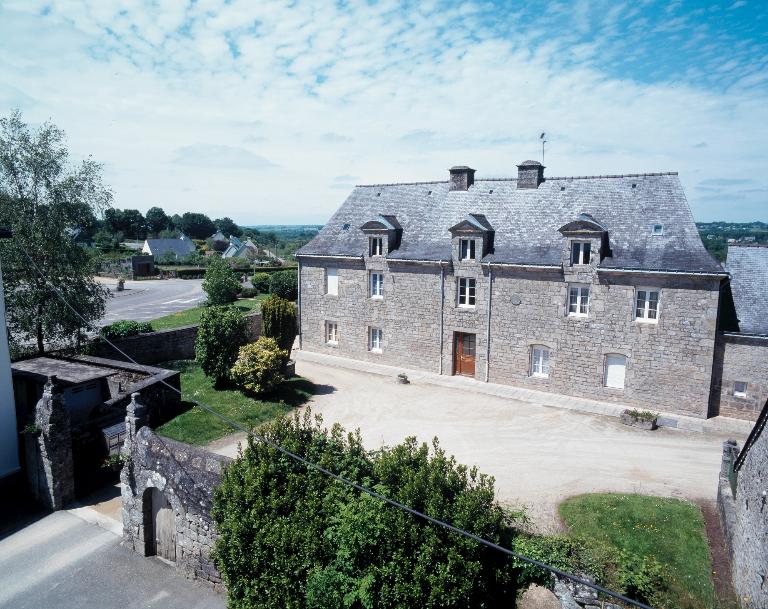 Presbytère, place de la Mairie (Berné)